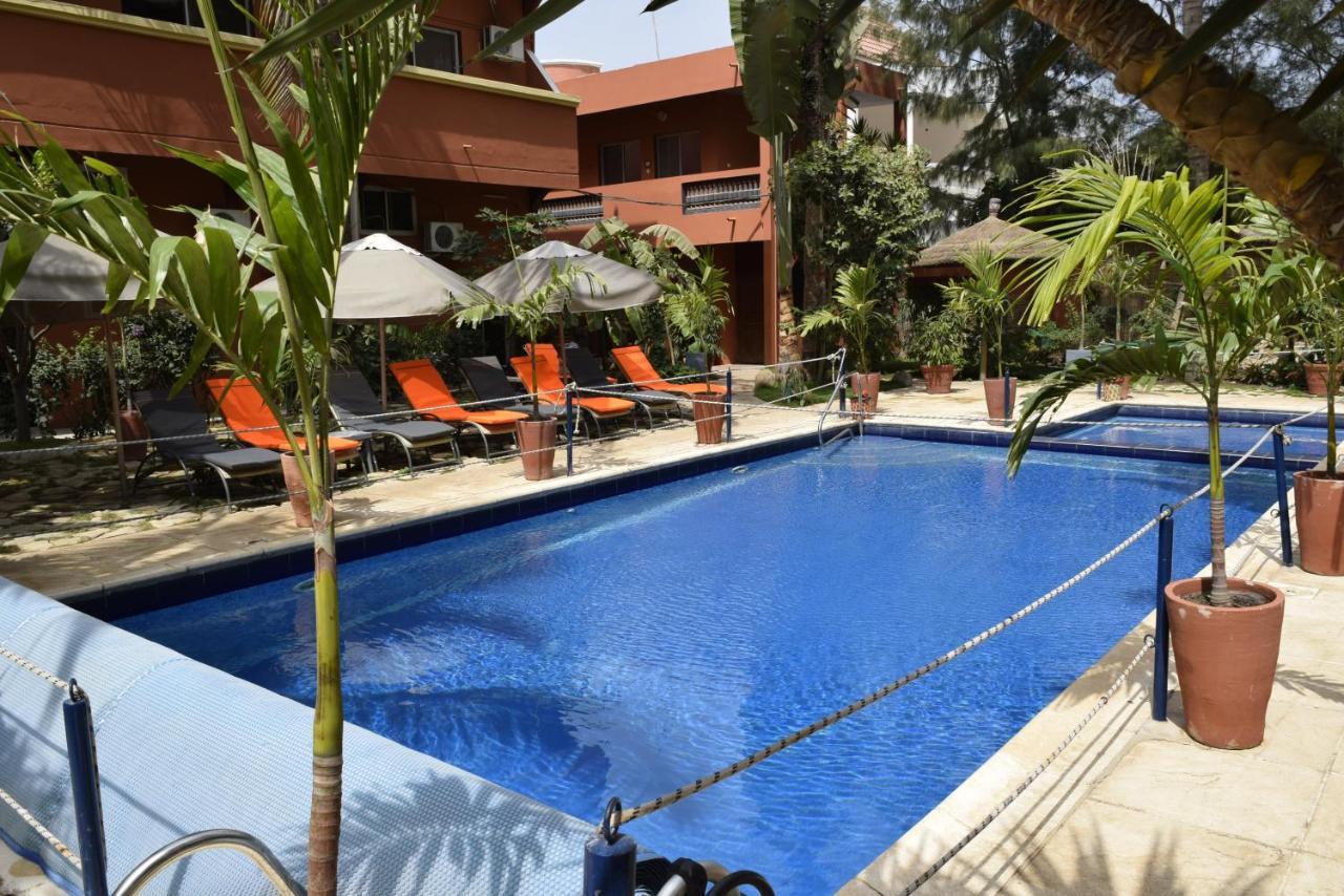 Hôtel Fana à Dakar Extérieur photo