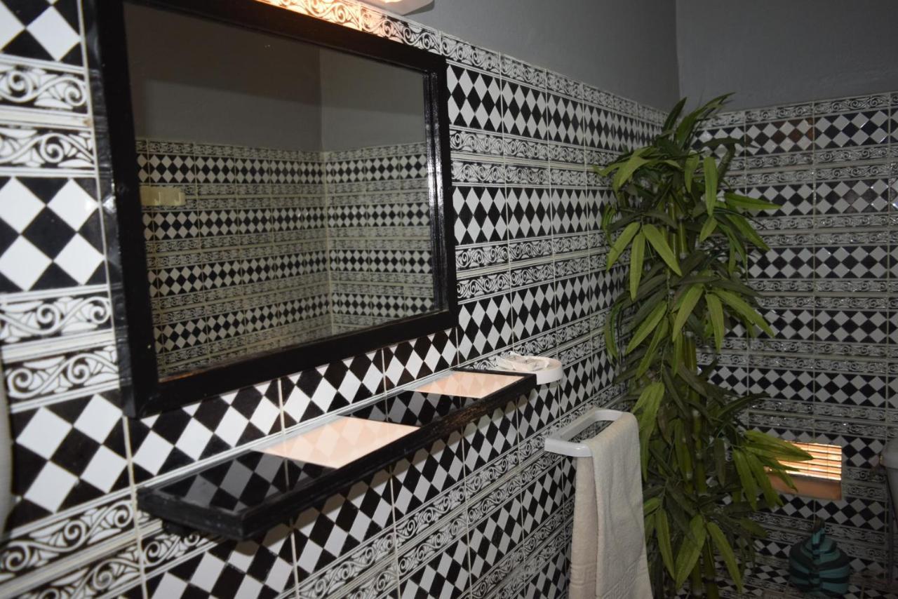 Hôtel Fana à Dakar Extérieur photo