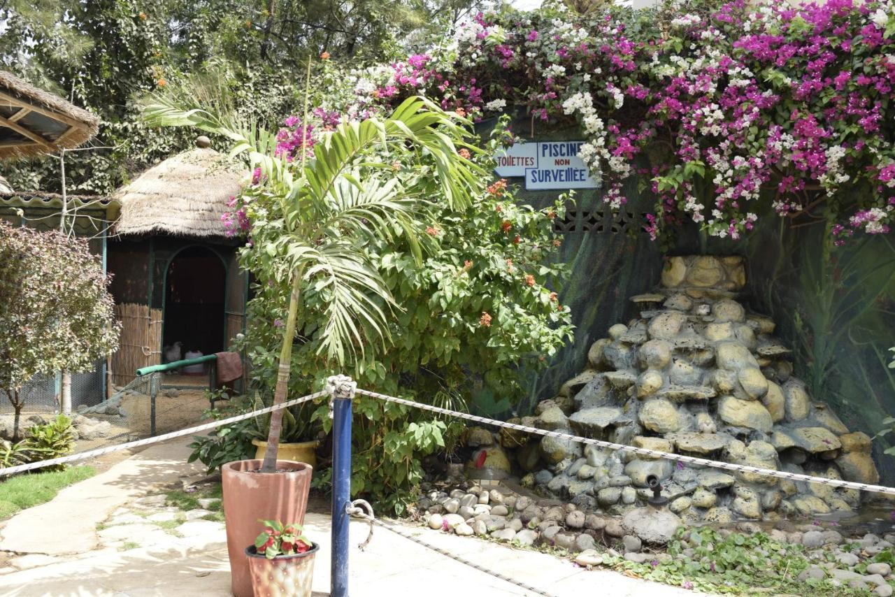 Hôtel Fana à Dakar Extérieur photo
