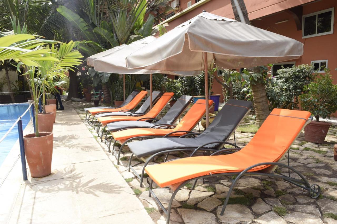 Hôtel Fana à Dakar Extérieur photo