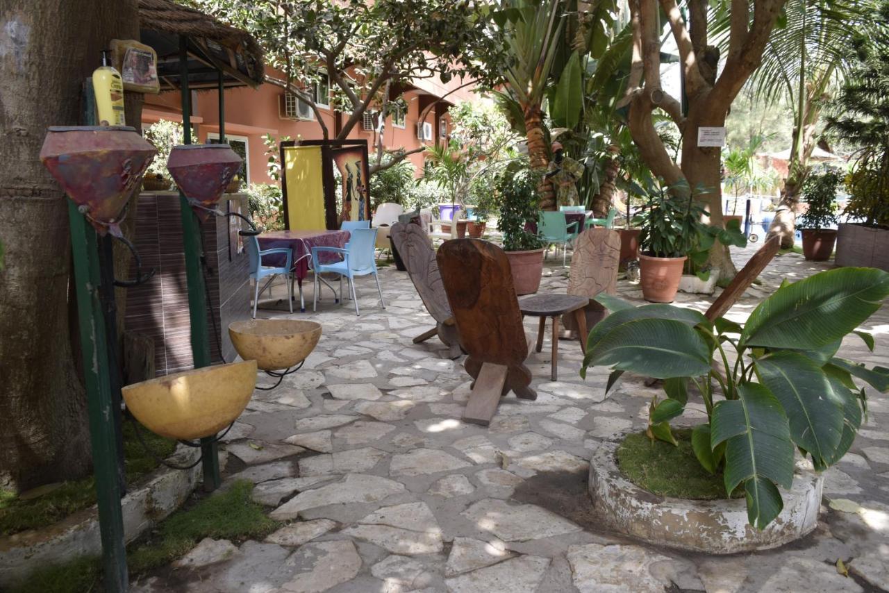 Hôtel Fana à Dakar Extérieur photo