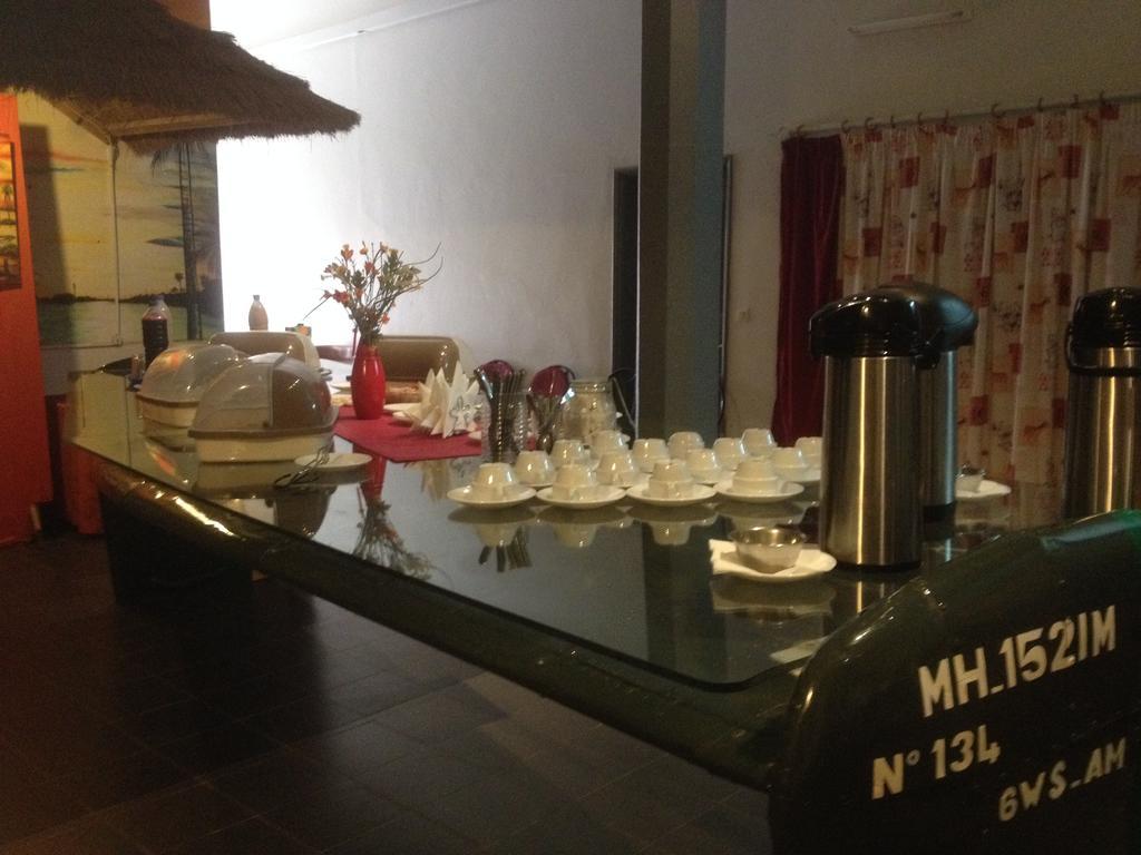 Hôtel Fana à Dakar Extérieur photo
